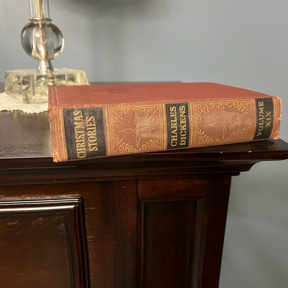 Charles Dickens Christmas Stories Book hardcover - Picture 5 of 9